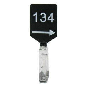 Maatbordje zwart wit met pijl maat 134