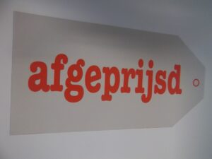 Label vikunyl 20x40cm rood afgeprijsd