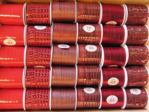 Cadeaulint 10mm x 10 meter kerst rood