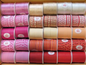 Cadeaulint 10mm x 10 meter love