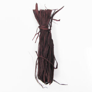 Raffia bordeauxrood 1kg